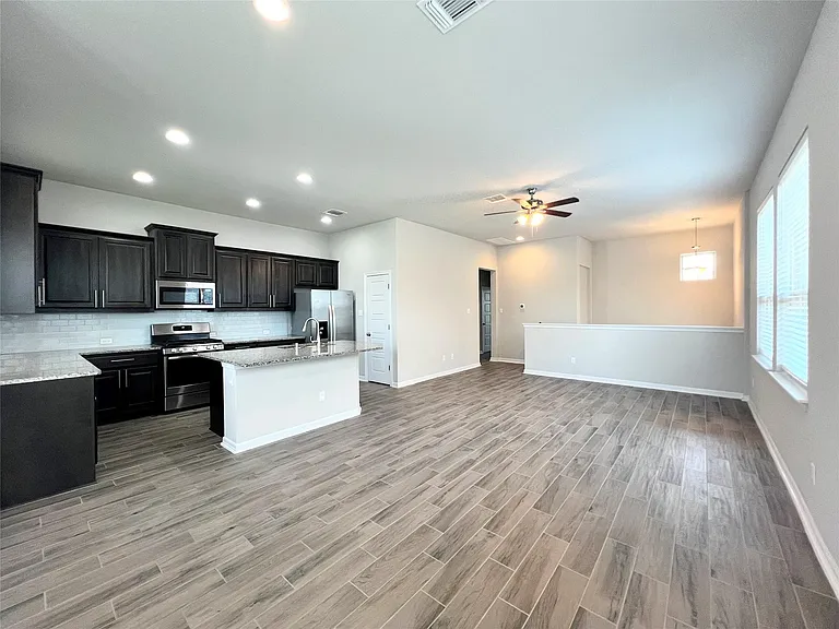 2101 Dillon Pond Ln #B — Photo 9