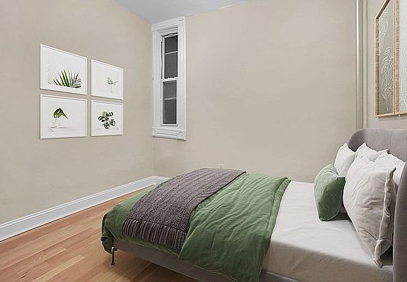 4th image of 117 E 89th St APT 3C
