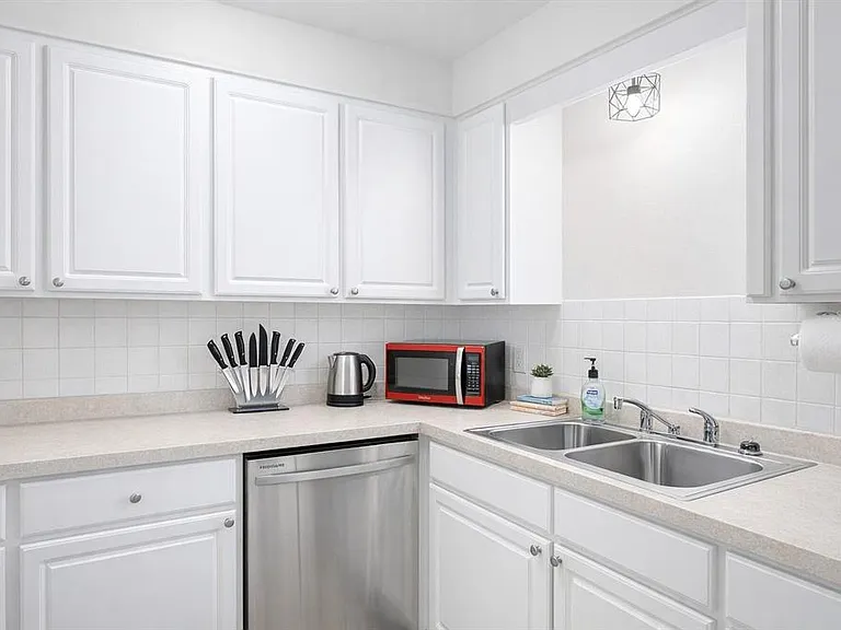 501 S Magnolia Ave #1 — Photo 16
