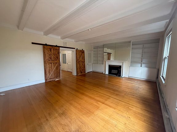 5th image of 1720 Beacon St APT 2