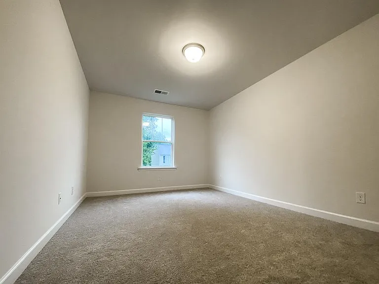 4936 Rockwood Rd — Photo 13