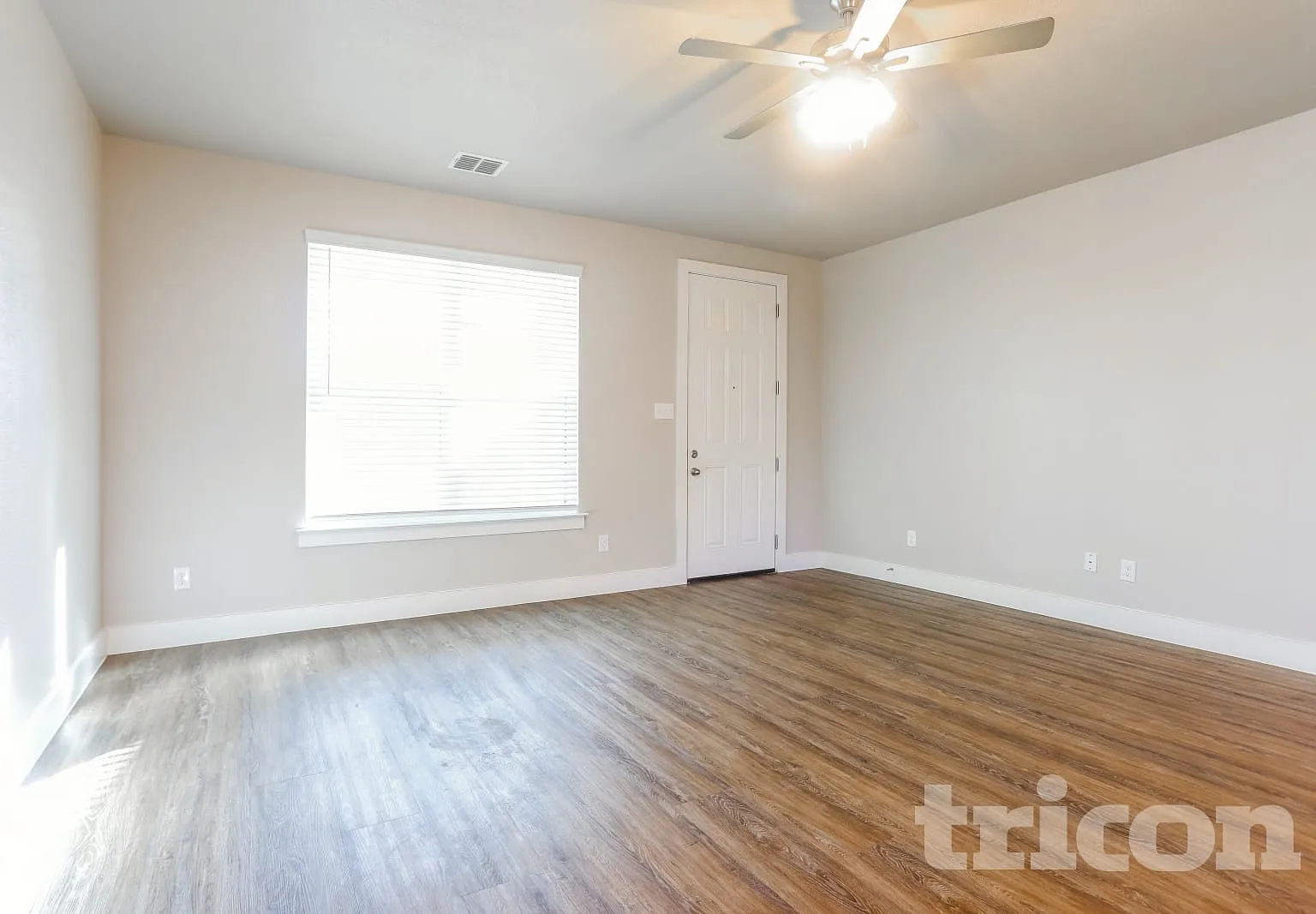 10305 Fort Teran Trail Crowley TX — Photo 1