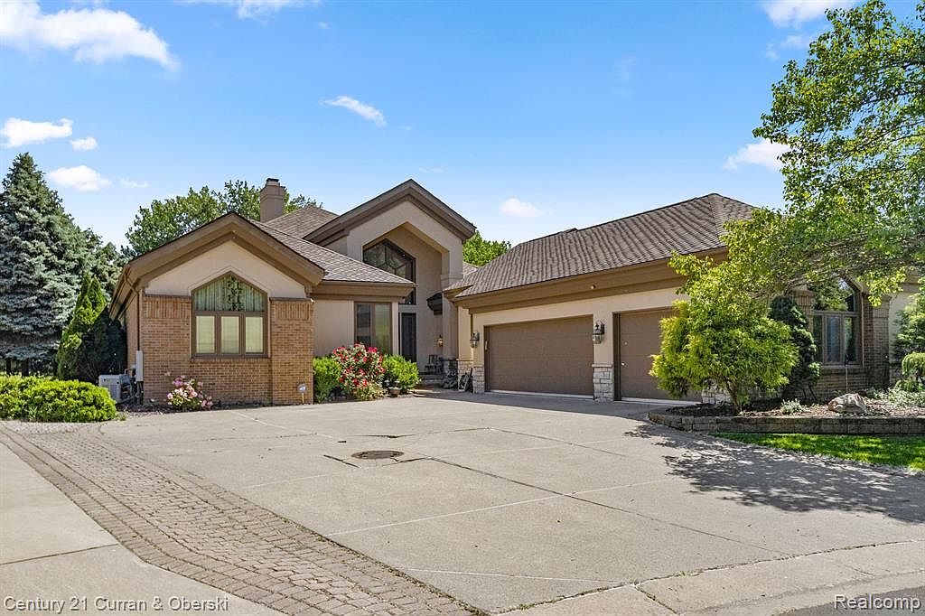 16 Prestwick Ct, Dearborn, MI 48120 Zillow