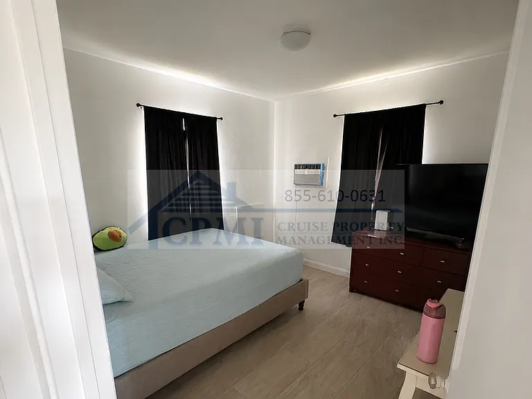 3631 Thomas Ave Miami, FL 33133 — Photo 23