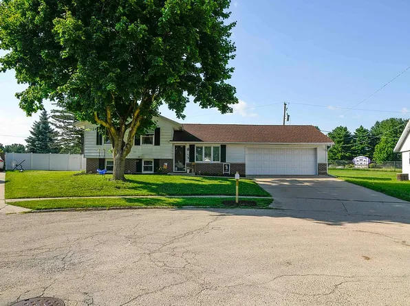 601 High St, Dixon, IL 61021