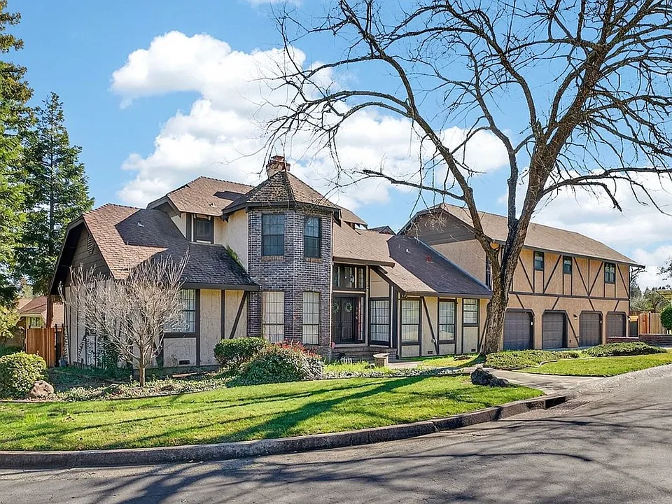 100 Baldwin Lake Cir