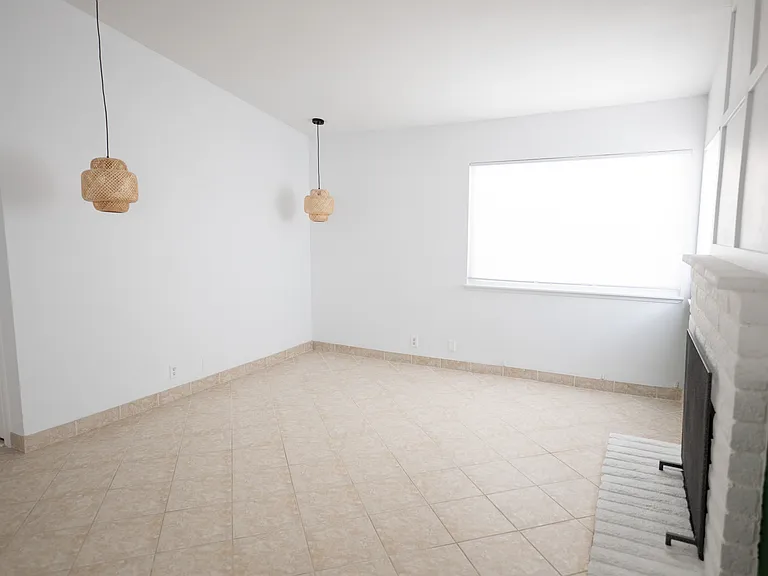 4433 Live Oak Dr — Photo 7
