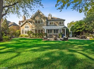2874 Independence Ave, Glenview, IL 60026