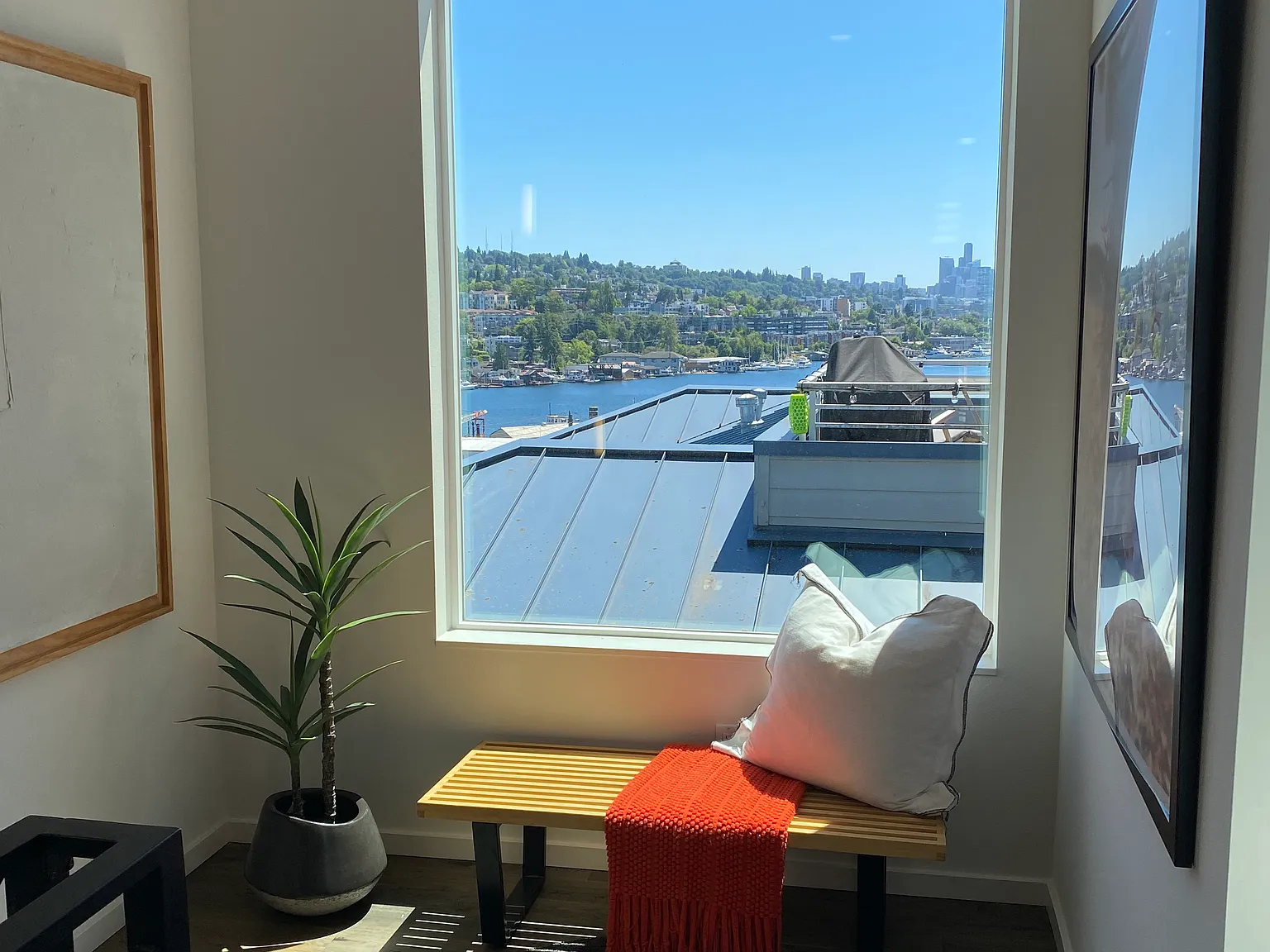 2 bed, 1320 sqft, $4,500 — Photo 2