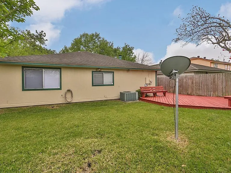 11822 Yearling Dr — Photo 8