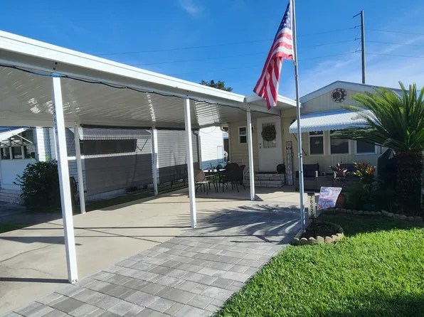 7820 Wire Rd #341, Zephyrhills, FL 33540