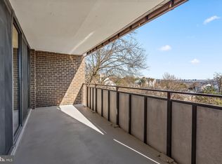 250 S Reynolds St APT 411, Alexandria, VA 22304