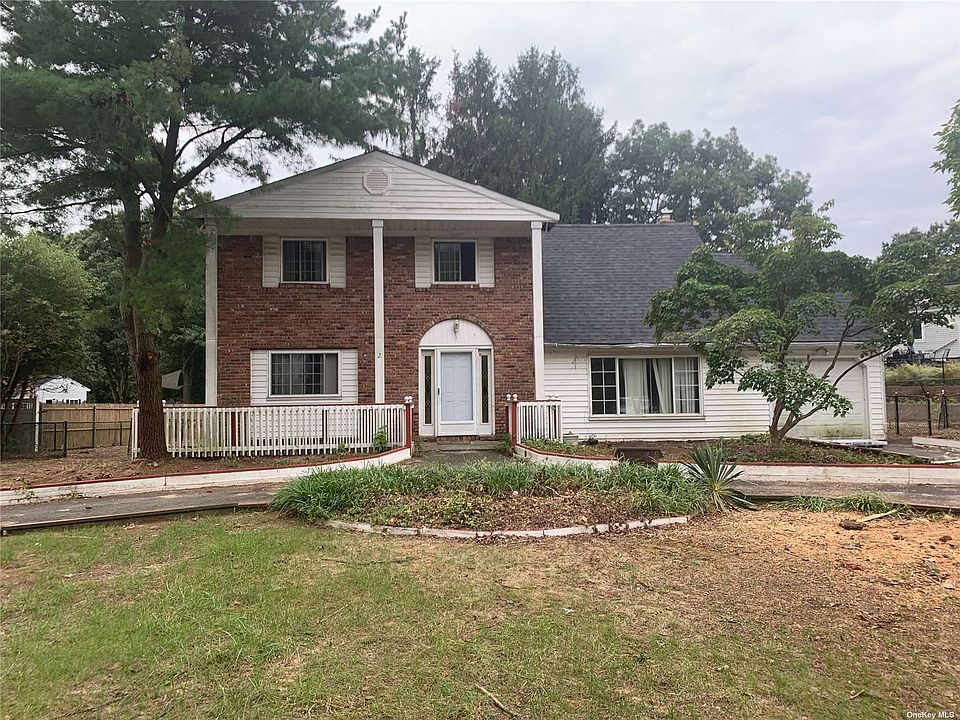 2 Grove Avenue, Coram, NY 11727 Zillow
