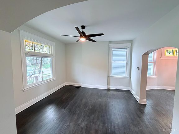 4th image of 4019 Elsmere Ave