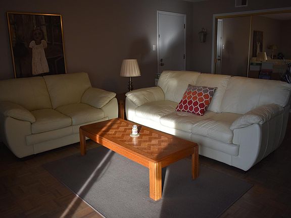 3rd image of 15255 Catalina Dr
