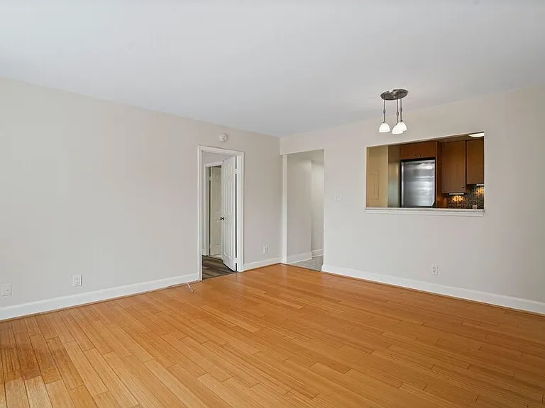 1825 T St NW #304 — Photo 11