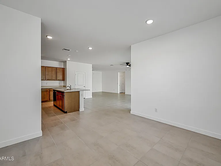 23410 W Florence Ave — Photo 13