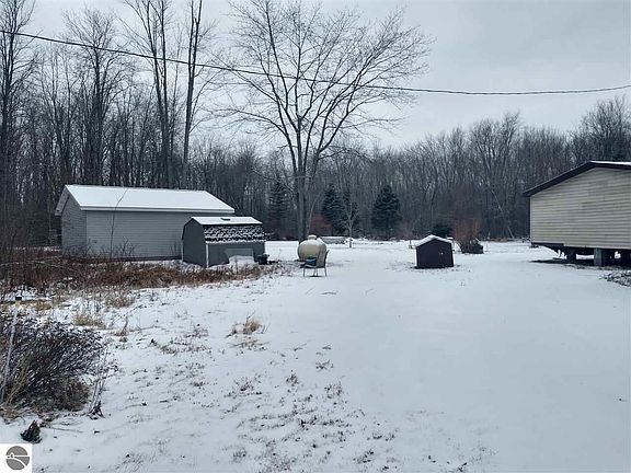 2nd image of 275 N Crawford Rd