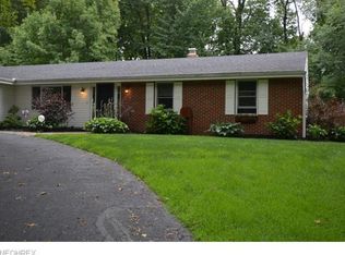 206 Springwood Rd, Northfield, OH 44067