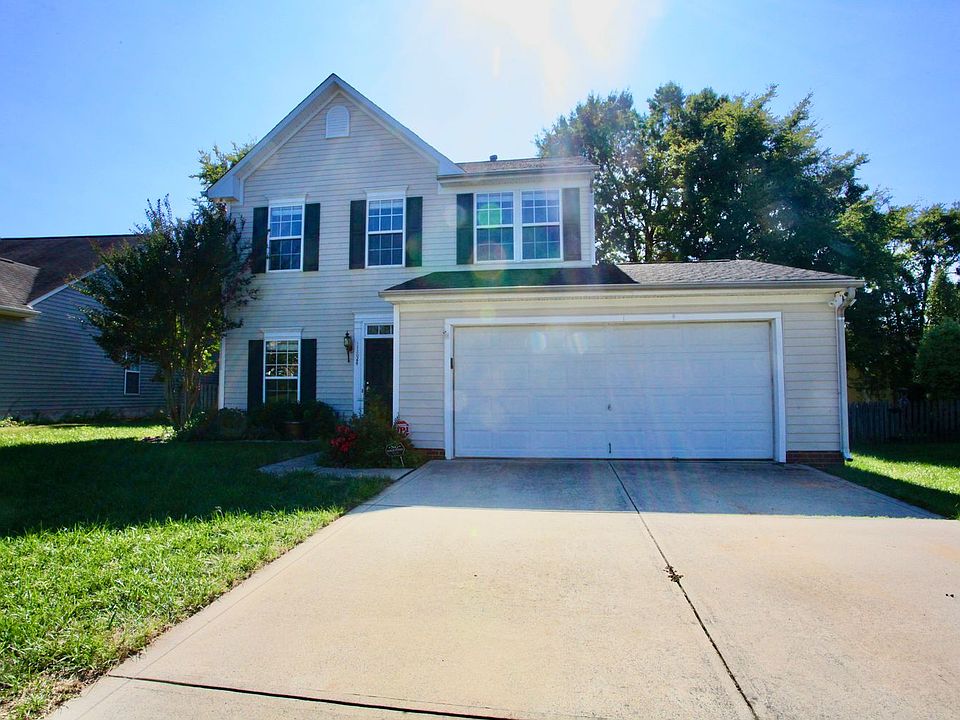 1st image of 11824 Creek Turn Dr