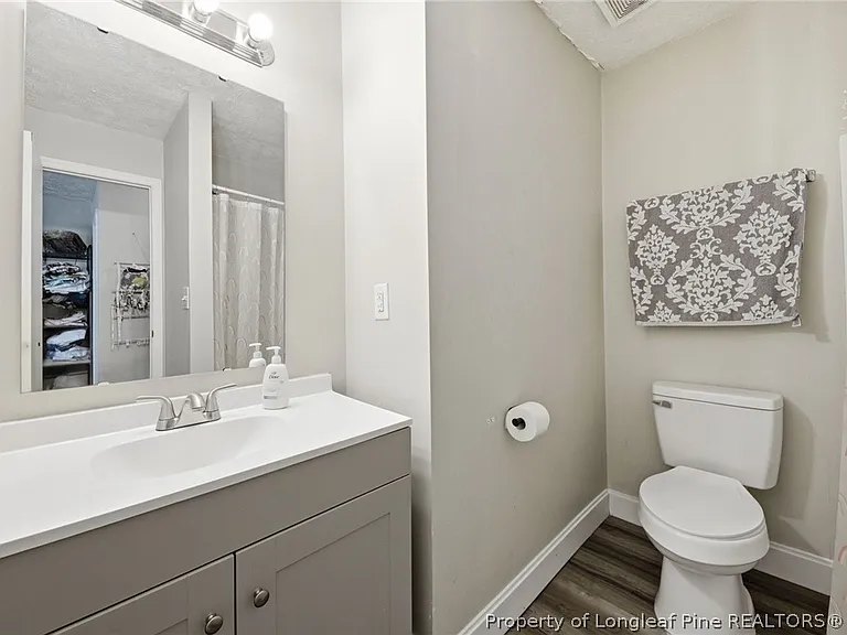202 N Jackson St — Photo 18