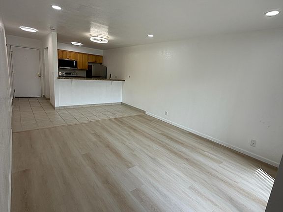 3rd image of 466 Crescent St APT 110