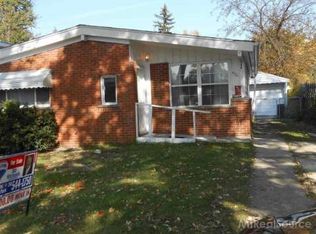 400 W Jarvis Ave, Hazel Park, MI