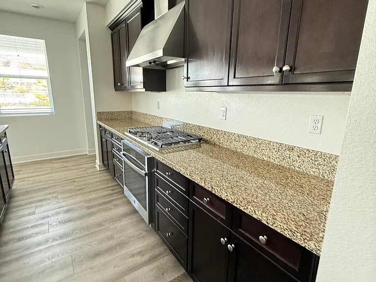 14072 Volare Ct — Photo 11
