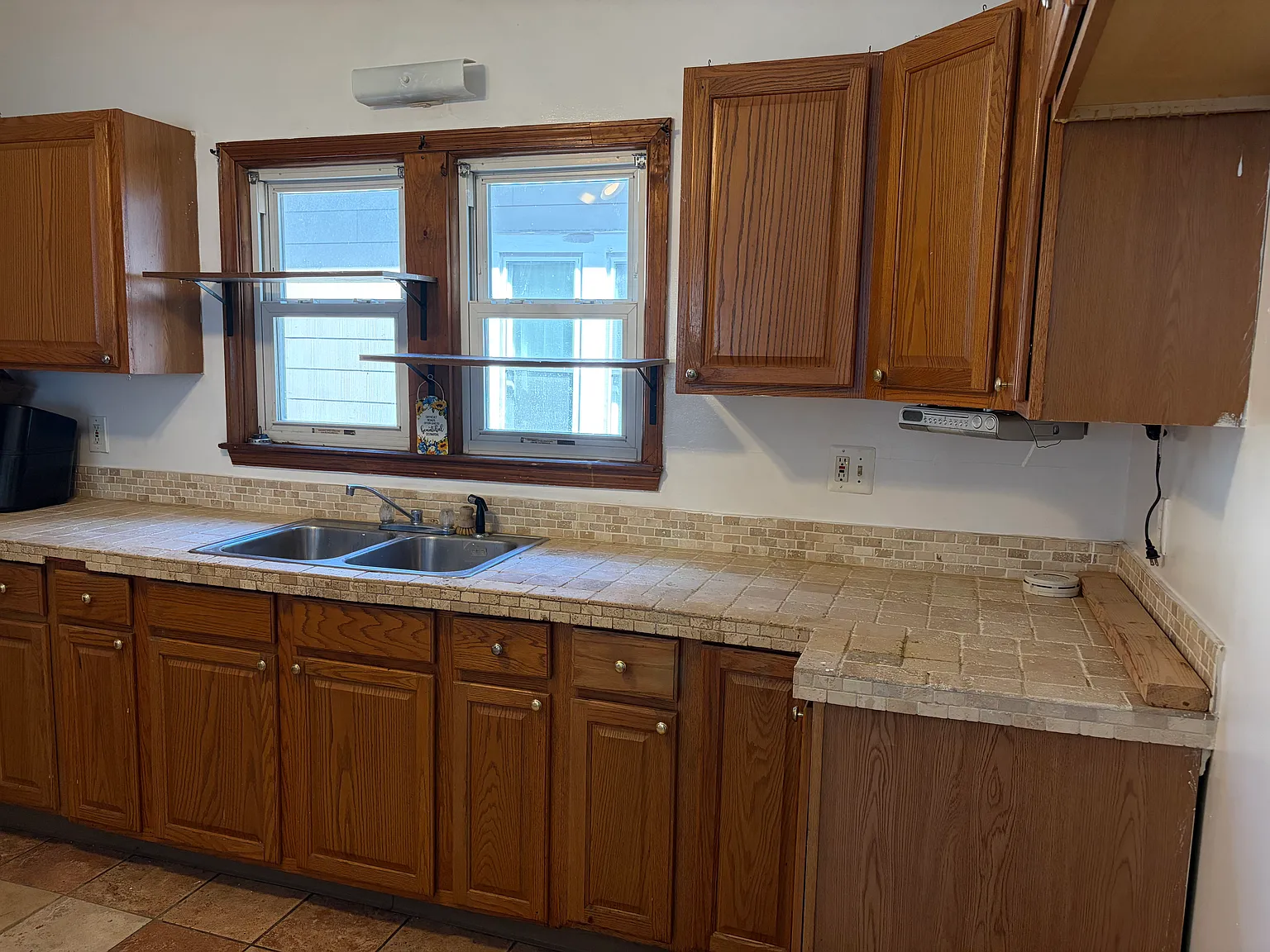 4 bed, 1400 sqft, $1,650 — Photo 4