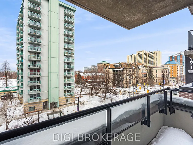 560 Rideau St #413 — Photo 27