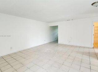 5605 9th Ave #B, Fort Myers, FL 33907