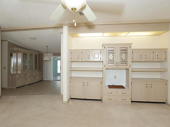 5th image of 538 Persimmon Dr