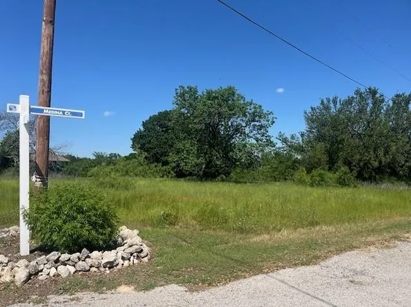 1213 Overlook Ct, Whitney, TX 76692