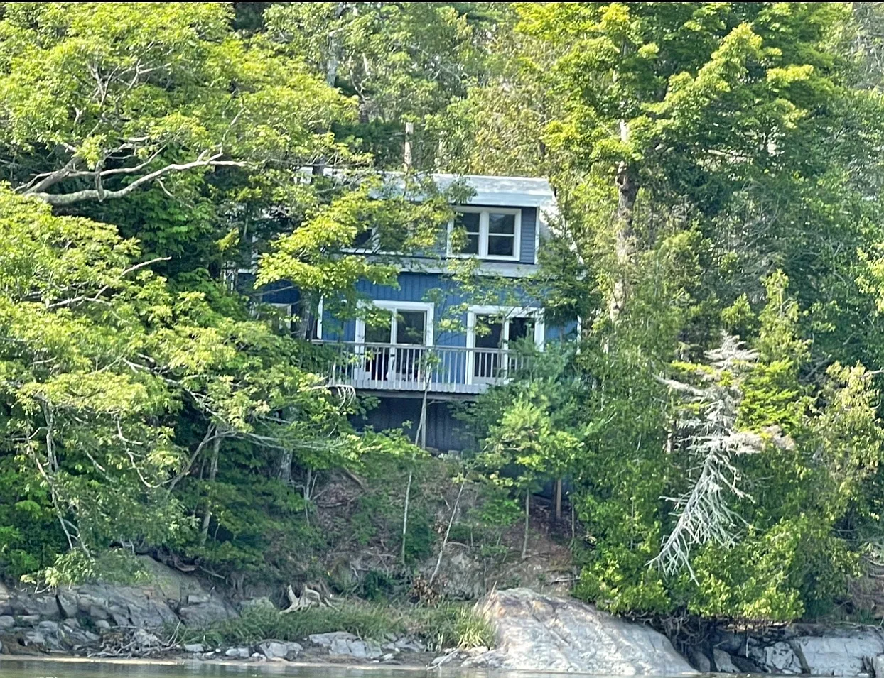 2 bed, 1.5 bath, 1138 sqft, $2,500 — Photo 2