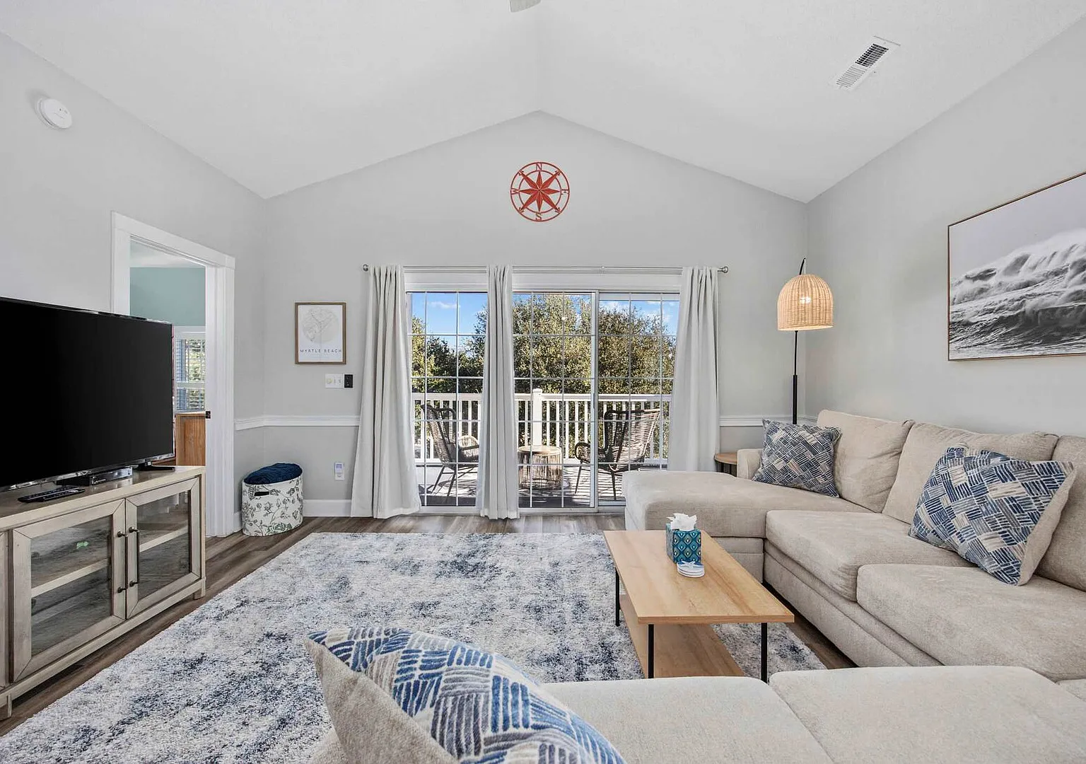 Wild Iris Condo: Cozy Myrtle Beach Retreat — Photo 3