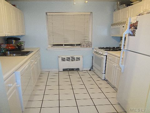 1st image of 15016 Melbourne Ave