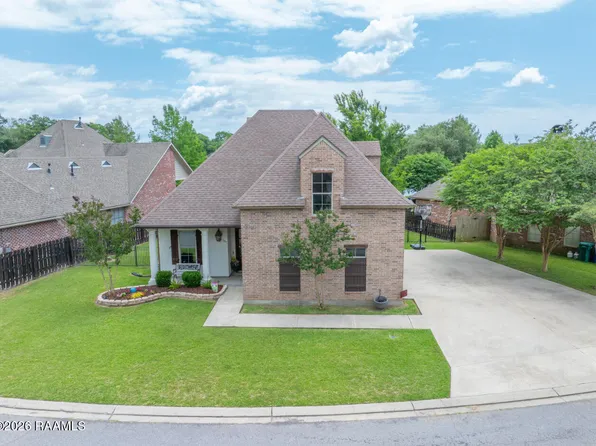 307 La Villa Cir, Youngsville, LA 70592