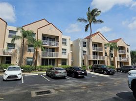 2731 Ocean Club Blvd