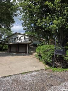 211 Country Ln, Quincy, IL, 62305