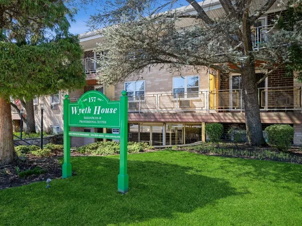 157 Hempstead Avenue #B2, Lynbrook, NY 11563