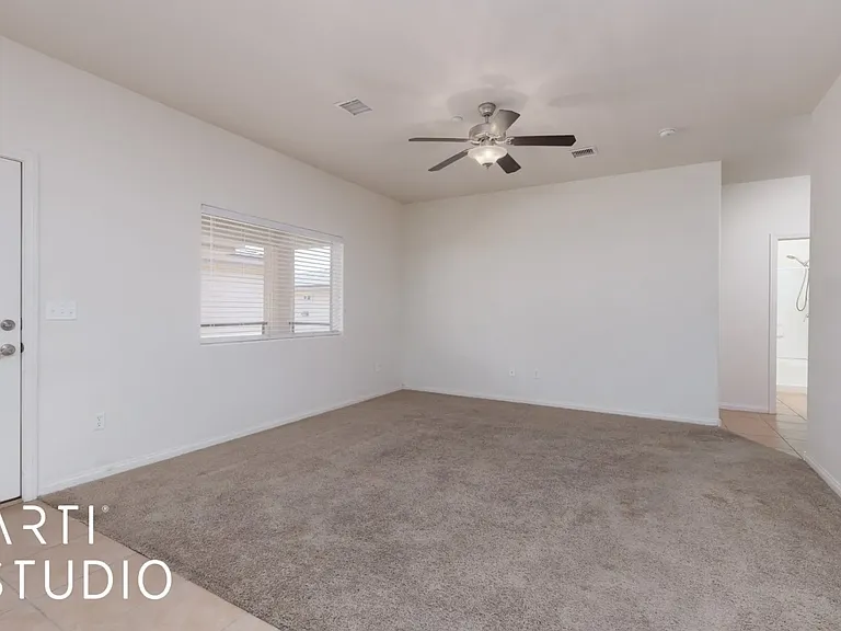 400 Hillside Dr #716 — Photo 8