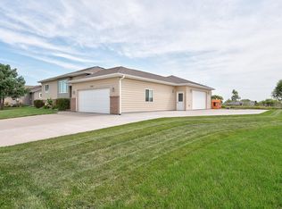 3204 Kuchel Trl, Milford, IA 51351
