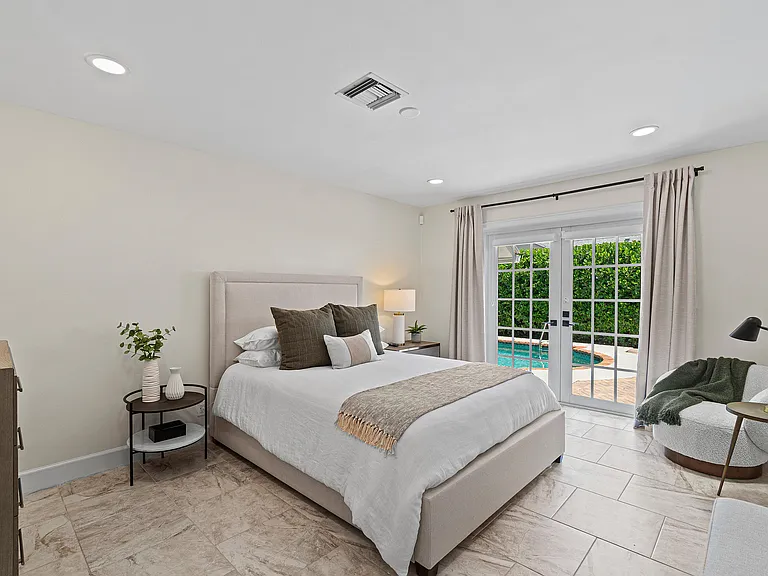 1401 Hummingbird Dr — Photo 24