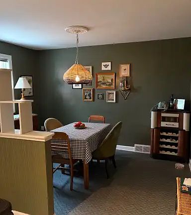 5th image of 592 Fleet Ave #1A