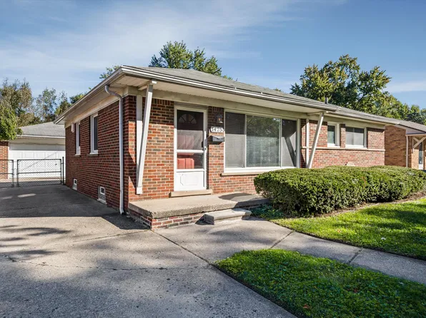 1425 Genesee Dr, Royal Oak, MI 48073