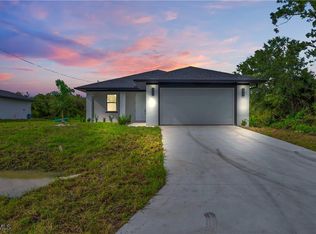 3222 53rd St W, Lehigh Acres, FL 33971