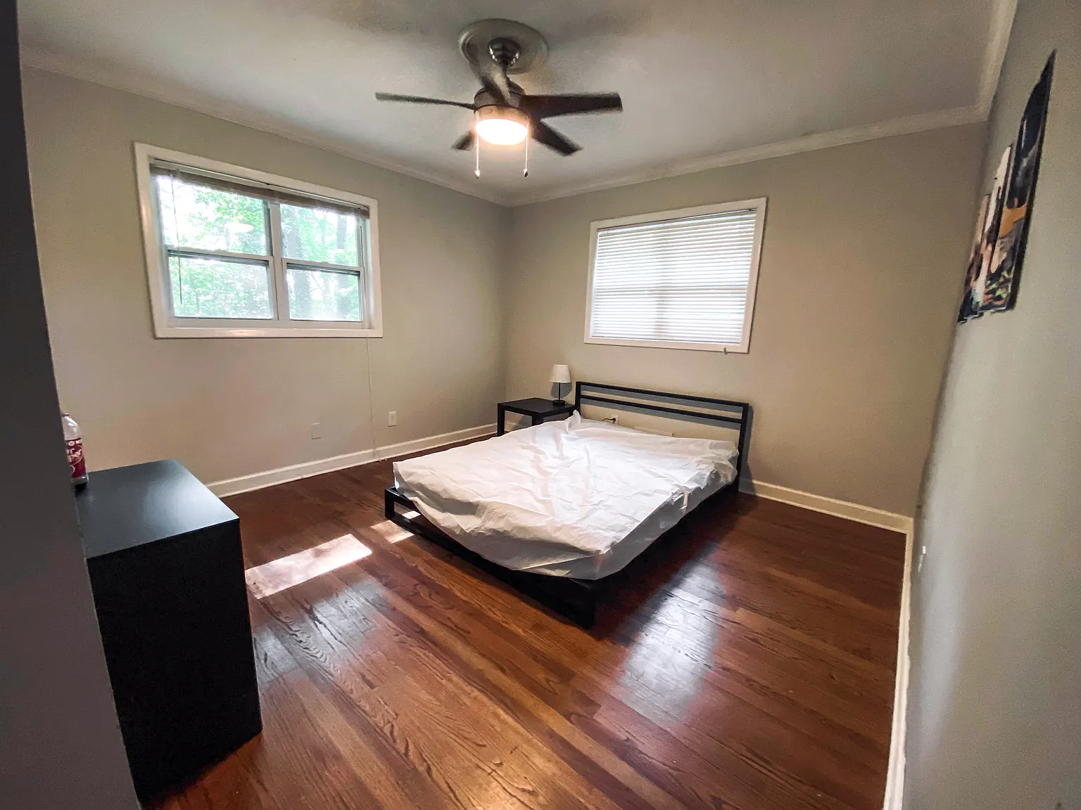 4 bed, 3.5 bath, 2217 sqft, $685 — Photo 1