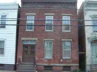 82 Ida St, Troy, NY 12180