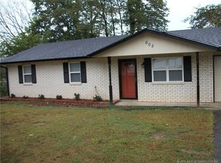 605 E Ross St, Tahlequah, OK 74464