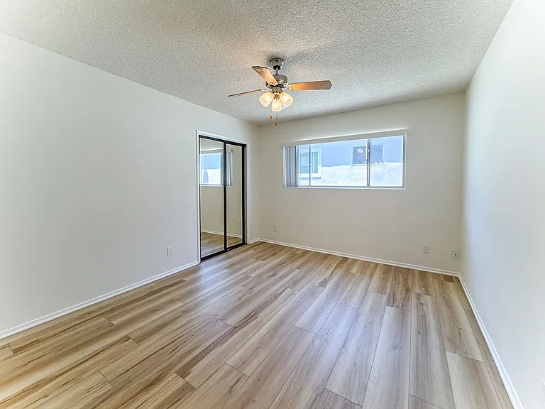4051 Mclaughlin Ave — Photo 7